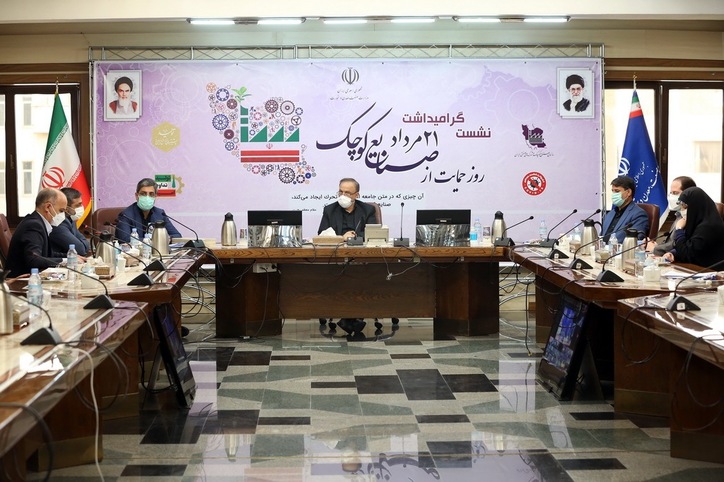 ضرورت تمرکز بر اشتغال در صنایع خرد و متوسط در کشور/ استفاده از ظرفیت داخلی صنایع برای حل مشکلات مالی واحد‌های صنعتی