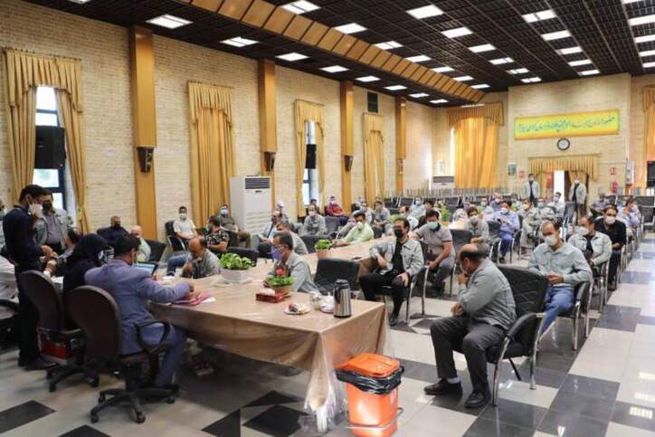 آغاز واکسیناسیون در پیشانی صنعت شرق کشور