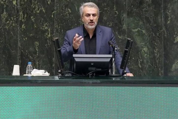 تورم بیماری مزمن اقتصاد ایران است/ بازار ارز باید متعادل شود