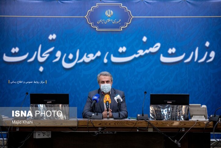 نشست خبری وزیر صمت با فعالان حوزه تولید سیمان