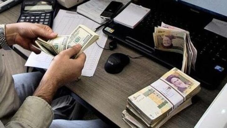 کاهش قیمت دلار و یورو در دومین روز هفته