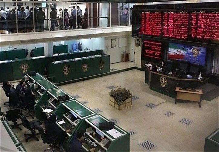 نماد ۳ شرکت بیمه‌ای در تالار شیشه‌ای سبزپوش شد