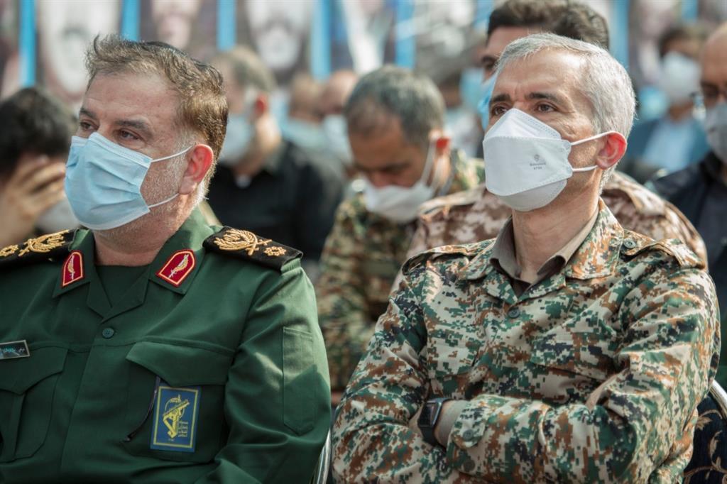 تلاشگران ذوب آهن اصفهان با عزم جهادی در سنگر تولید حضور فعال دارند تلاشگران ذوب آهن اصفهان با عزم جهادی در سنگر تولید حضور فعال دارند