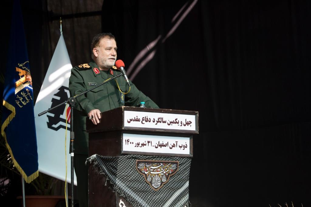 تلاشگران ذوب آهن اصفهان با عزم جهادی در سنگر تولید حضور فعال دارند تلاشگران ذوب آهن اصفهان با عزم جهادی در سنگر تولید حضور فعال دارند