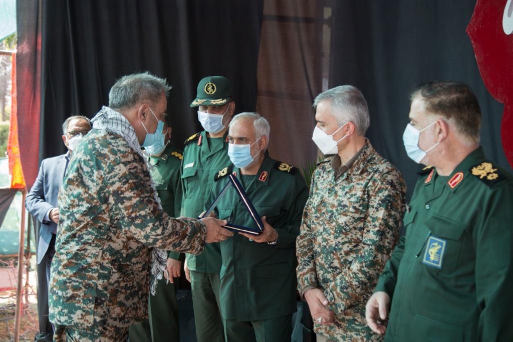 تلاشگران ذوب آهن اصفهان با عزم جهادی در سنگر تولید حضور فعال دارند تلاشگران ذوب آهن اصفهان با عزم جهادی در سنگر تولید حضور فعال دارند