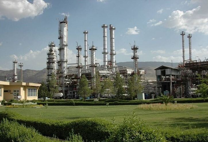 تقسیم سود ۱۴۱۳ تومانی 