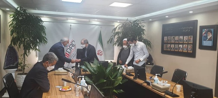 نشست صمیمانه جعفری با ایثارگران ایمیدرو