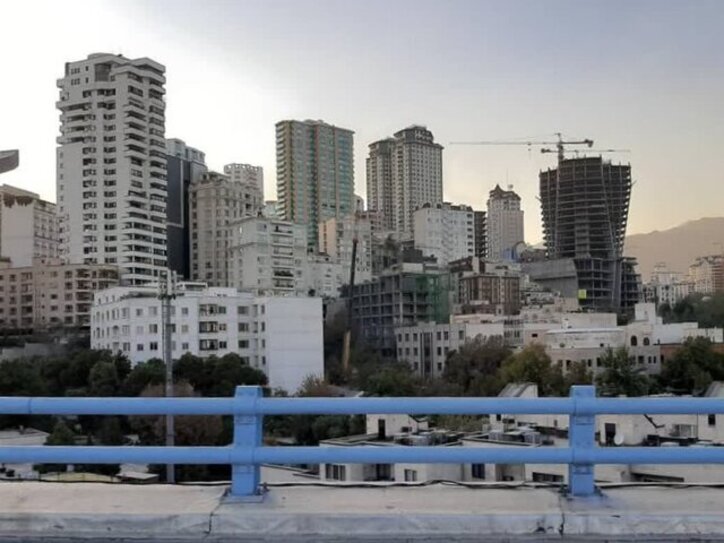 اگر می‌خواهید خانه خود را بفروشید نرخ‌ها را پایین بیاورید