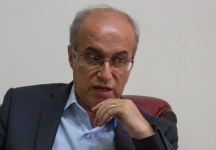 مخالفت رئیس کمیسیون بهداشت مجلس با نیمایی کردن ارز دارو/ ارز ۴ هزار و ۲۰۰ تومانی حوزه دارو تمام شده است