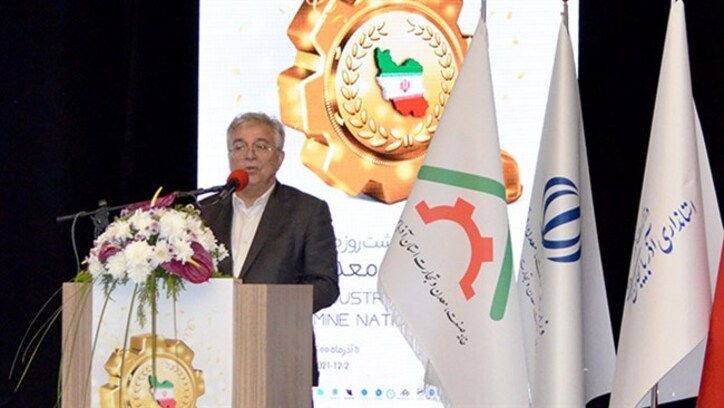 مسوولان دولتی در مسیر بخش خصوصی مانع ایجاد نکنند