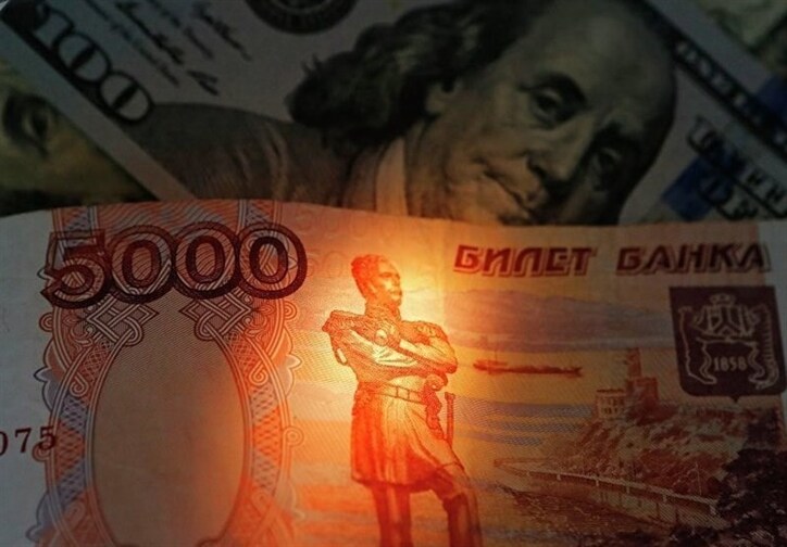 کاهش ارزش دلار و یورو در بورس روسیه