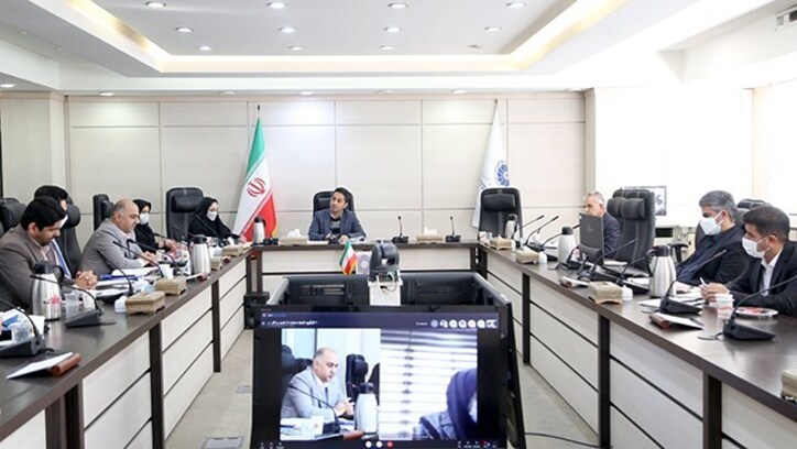 تسهیل نظام مالیات‌ستانی از دارندگان کارت‌های پیله‌وری ضروری است
