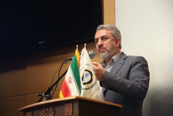 وزارت صنعت، معدن و تجارت در ساختار جدید متولد شد/ فضای بورس را برای مدیریت بازار کالا‌های پایه انتخاب کرده ایم/ رییس جمهور کاهش مالیات تولید را قول داده است