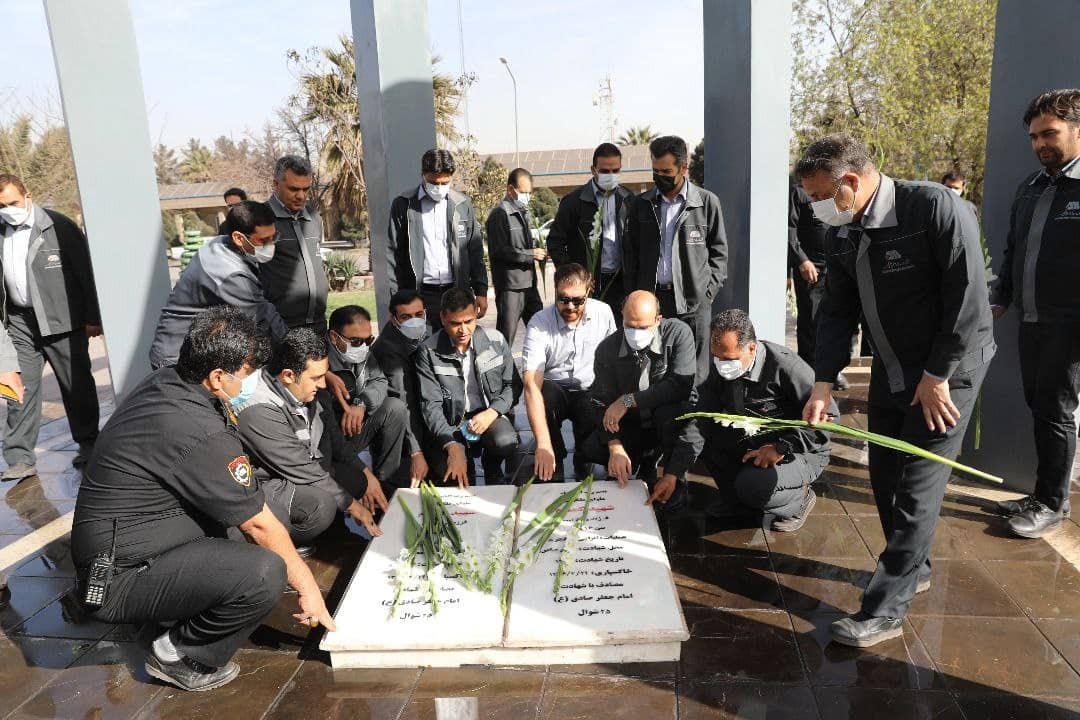 مدیران ارشد گل گهر به دیدار کارگران خطوط تولید رفتند مدیران ارشد گل گهر به دیدار کارگران خطوط تولید رفتند