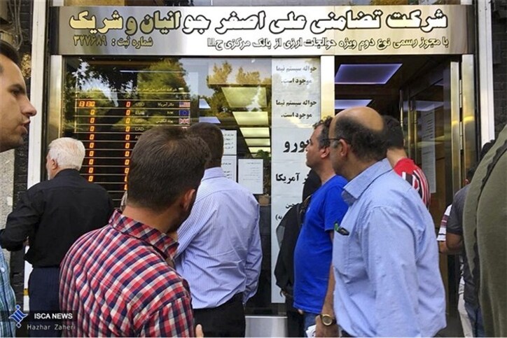 فشار در بازار ارز برای افزایش قیمت/ دولت انتخاب جدی ندارد