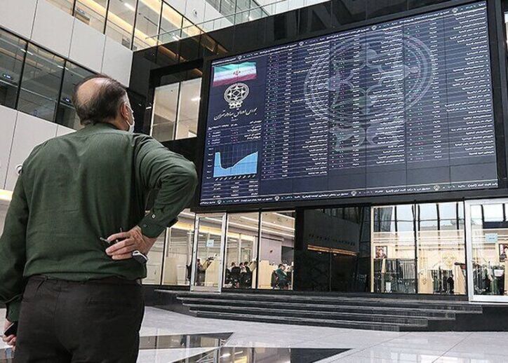 کاهش ۸۱۸ هزار واحدی شاخص کل بورس