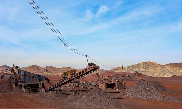 بازدید استاندار قم از معدن منگنز وِنارچ