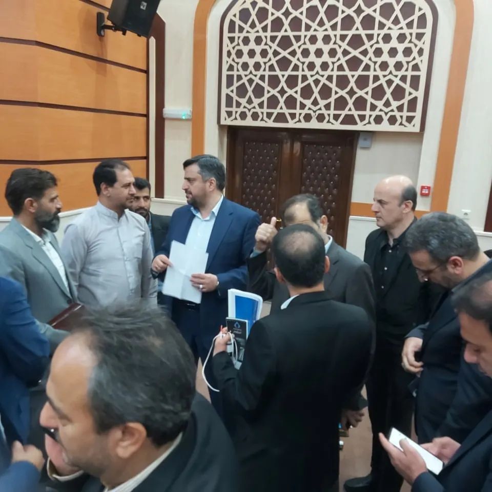 گزارش تصویری از نشست ویژه فرصت&zwnj;های سرمایه&zwnj;گذاری و توسعه اقتصادی خراسان جنوبی با حضور رئیس&zwnj;جمهور