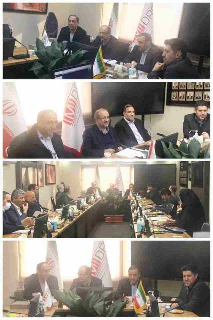 ورود هلدینگ‌های بزرگ برای سرمایه‌گذاری و توسعه صنعت ایلام