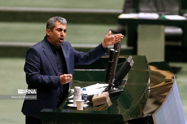 واکنش پور ابراهیمی به تلاش نمایندگان برای مسکوت ماندن