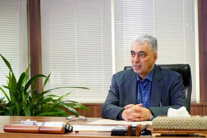 لزوم تسلط به دانش‌های نوین و نرم‌افزار‌های روز دنیا