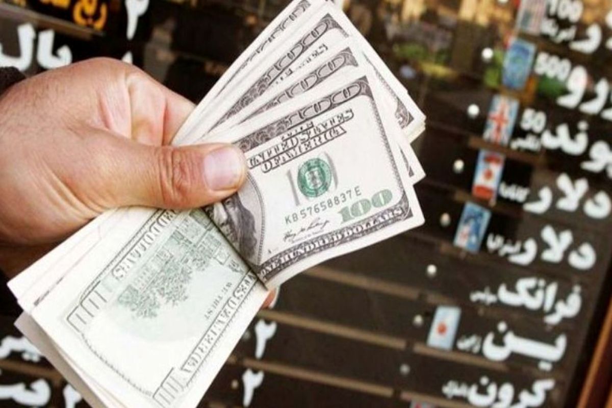 چرا همتی با وجود ابزار&zwnj;ها و سیاست&zwnj;های مختلف، رکورد تورم و رشد قیمت ارز را شکست؟