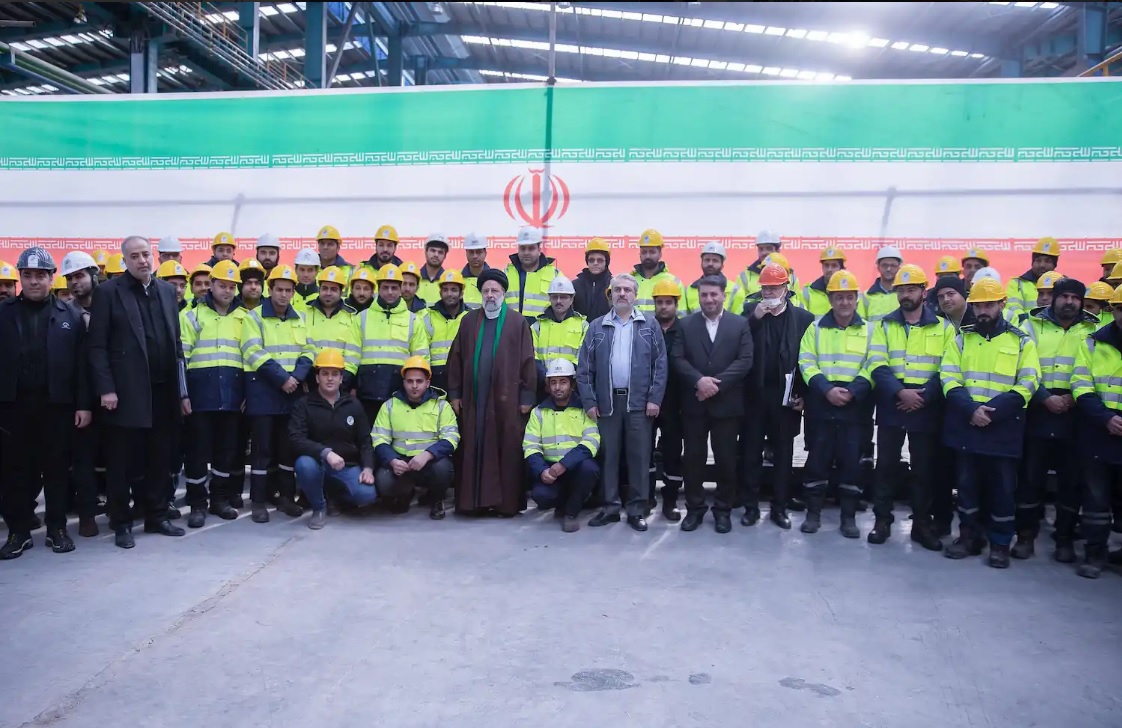 افتتاح کارخانه آهن اسفنجی و خط کلاف مجتمع فولاد بافق با حضور رئیس جمهور افتتاح کارخانه آهن اسفنجی و خط کلاف مجتمع فولاد بافق با حضور رئیس جمهور