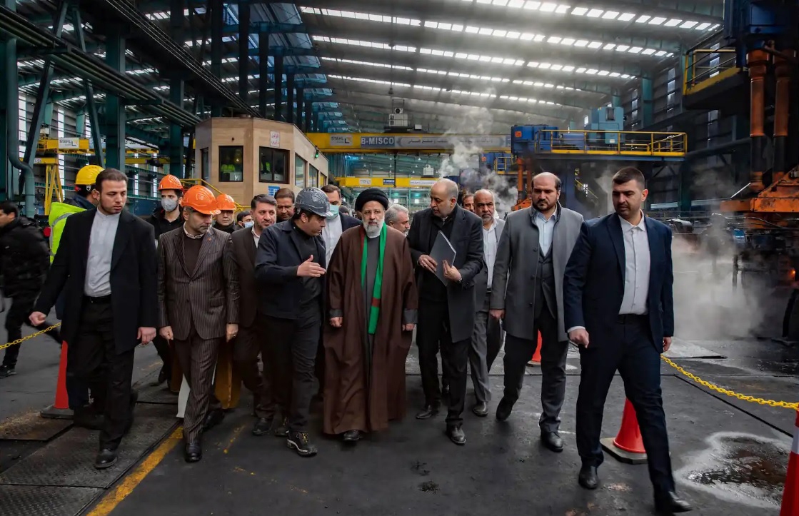 افتتاح کارخانه آهن اسفنجی و خط کلاف مجتمع فولاد بافق با حضور رئیس جمهور افتتاح کارخانه آهن اسفنجی و خط کلاف مجتمع فولاد بافق با حضور رئیس جمهور