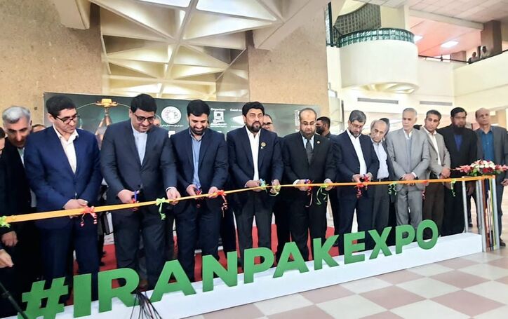 افتتاح نمایشگاه اختصاصی ایران در کراچی/ پیمان پاک: هدفگذاری ۵ میلیارد دلاری برای حجم مبادلات تجاری با پاکستان داریم