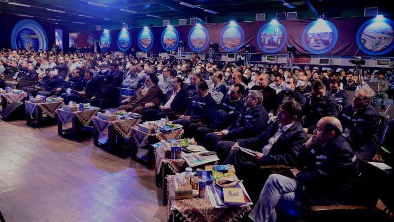 فولاد مبارکه الگویی مناسب برای مسیر پیشرفت کشور و خلق آیندهای بهتر است فولاد مبارکه الگویی مناسب برای مسیر پیشرفت کشور و خلق آیندهای بهتر است