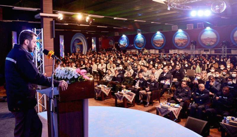 فولاد مبارکه الگویی مناسب برای مسیر پیشرفت کشور و خلق آیندهای بهتر است فولاد مبارکه الگویی مناسب برای مسیر پیشرفت کشور و خلق آیندهای بهتر است