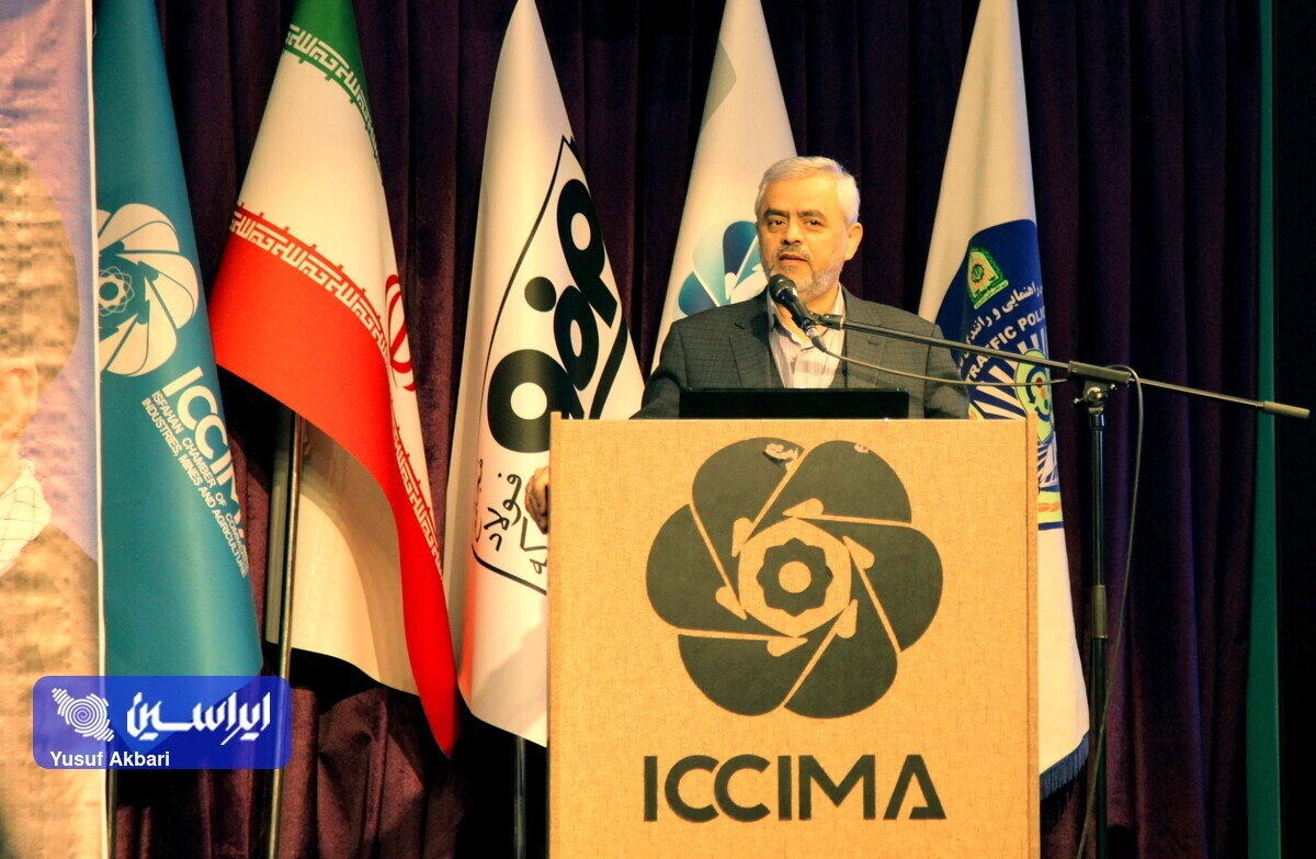 همایش پلیسیاران و بررسی موانع و چالشهای سرویسهای مسافربری برگزار شد همایش پلیسیاران و بررسی موانع و چالشهای سرویسهای مسافربری برگزار شد