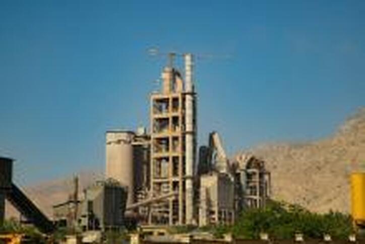 برطرف کردن آلودگی کارخانه سیمان دشتستان ضروری است