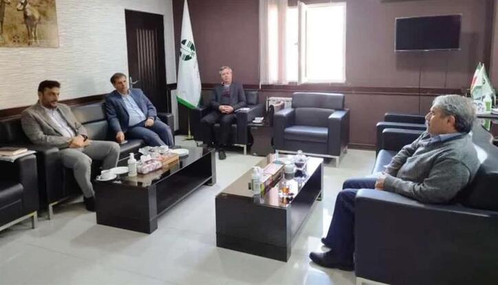 نشست مدیرعامل ذوب آهن اصفهان با مدیرکل حفاظت محیط زیست استان اصفهان