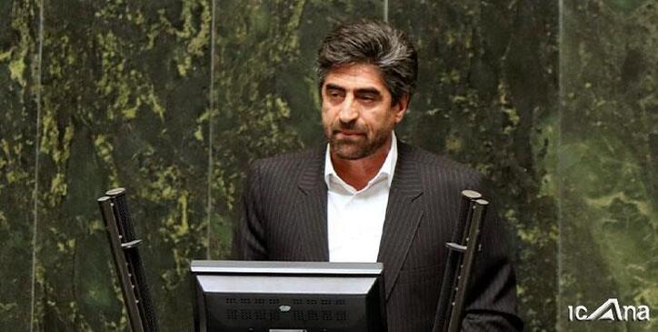 وزیر صمت ترمز گرانی خودرو را بکشد/ ذخایر مس در کشور به گروگان گرفته شده است