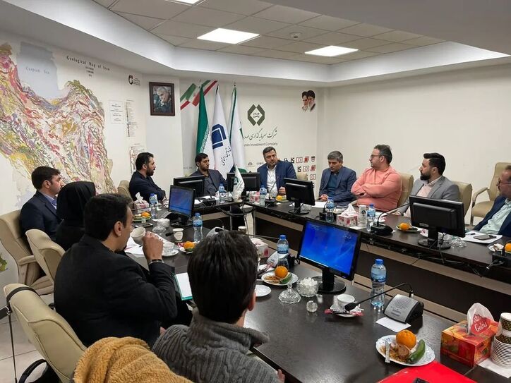 شایسته سالاری را در جذب و به کارگیری پرسنل مدنظر قرار دهید