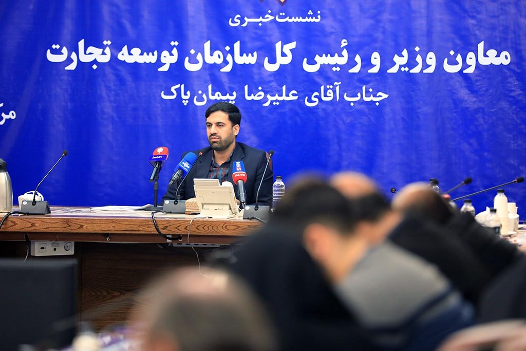 امسال رکورد صادرات غیرنفتی شکسته میشود/ زیرساختها جوابگوی حجم تجارت و صادرات نیست امسال رکورد صادرات غیرنفتی شکسته میشود/ زیرساختها جوابگوی حجم تجارت و صادرات نیست