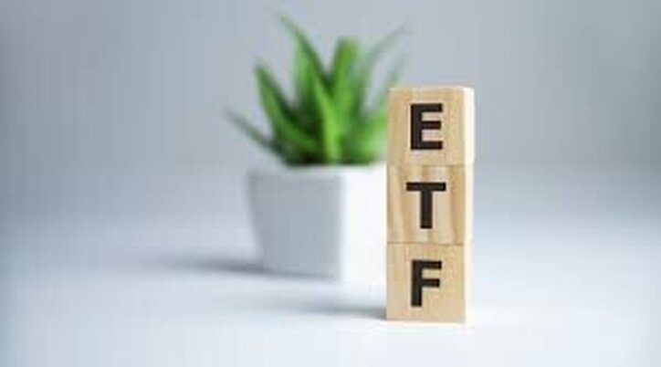 آغاز معاملات مشتقه ETF درآمد ثابت برای نخستین بار در بازار سرمایه