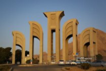 به مقوله ارتباط با صنعت عینیت بخشیدیم