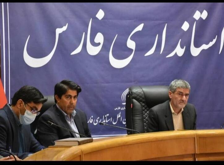 بررسی و تعیین تکلیف مشکلات ۳۰ بنگاه اقتصادی درکارگروه تسهیل و رفع موانع تولید استان فارس