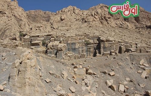 معدن سنگ شگفت انگیز هخامنشیان برای ساخت تخت جمشید معدن سنگ شگفت انگیز هخامنشیان برای ساخت تخت جمشید