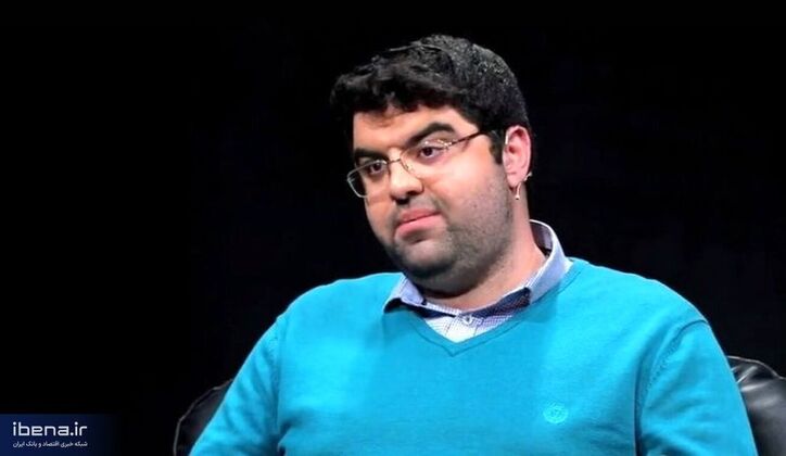 تحلیل مجید شاکری از سیاست‌های جدید ارزی در صرافی‌ها