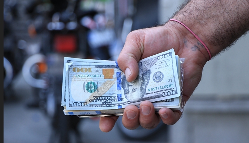 تحلیل فرزین از سه روز خاص در بازار ارز تحلیل فرزین از سه روز خاص در بازار ارز