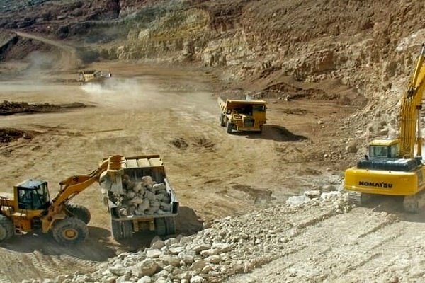 مطالعات محیط زیستی برای فعالیت ۲۰ معدن در عنبران انجام شده؟ / دود آسیبها در چشم مردم و محیط زیست مطالعات محیط زیستی برای فعالیت ۲۰ معدن در عنبران انجام شده؟ / دود آسیبها در چشم مردم و محیط زیست
