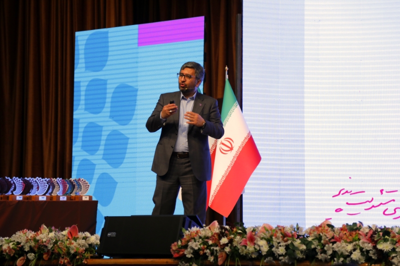 فولاد مبارکه با نگاه واقعگرایانه وارد عرصه نوآوری شده است فولاد مبارکه با نگاه واقعگرایانه وارد عرصه نوآوری شده است