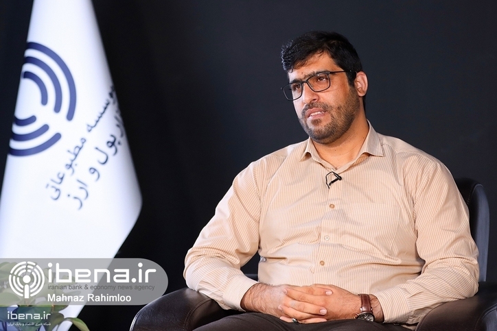 قیمت دلار پایدار نیست| مرکز مبادله ارزی موثر در کنترل بازار