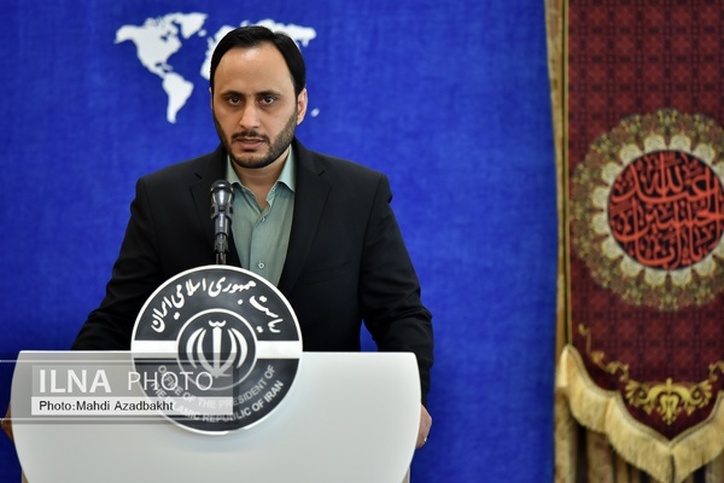 بی‌ثباتی ارزی موقتی خواهد بود/ میزان تامین ارز ما در سامانه‌های مختلف از تقاضا بیشتر است/ دولت اختیاری برای تغییر ضریب عیدی کارکنان خود ندارد