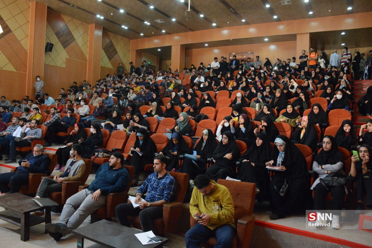 جلیلی: در مولد سازی نباید داراییها به یغما برود/ رشد اقتصادی در برنامه هفتم ۸ درصد تعریف شده است + فیلم جلیلی: در مولد سازی نباید داراییها به یغما برود/ رشد اقتصادی در برنامه هفتم ۸ درصد تعریف شده است + فیلم