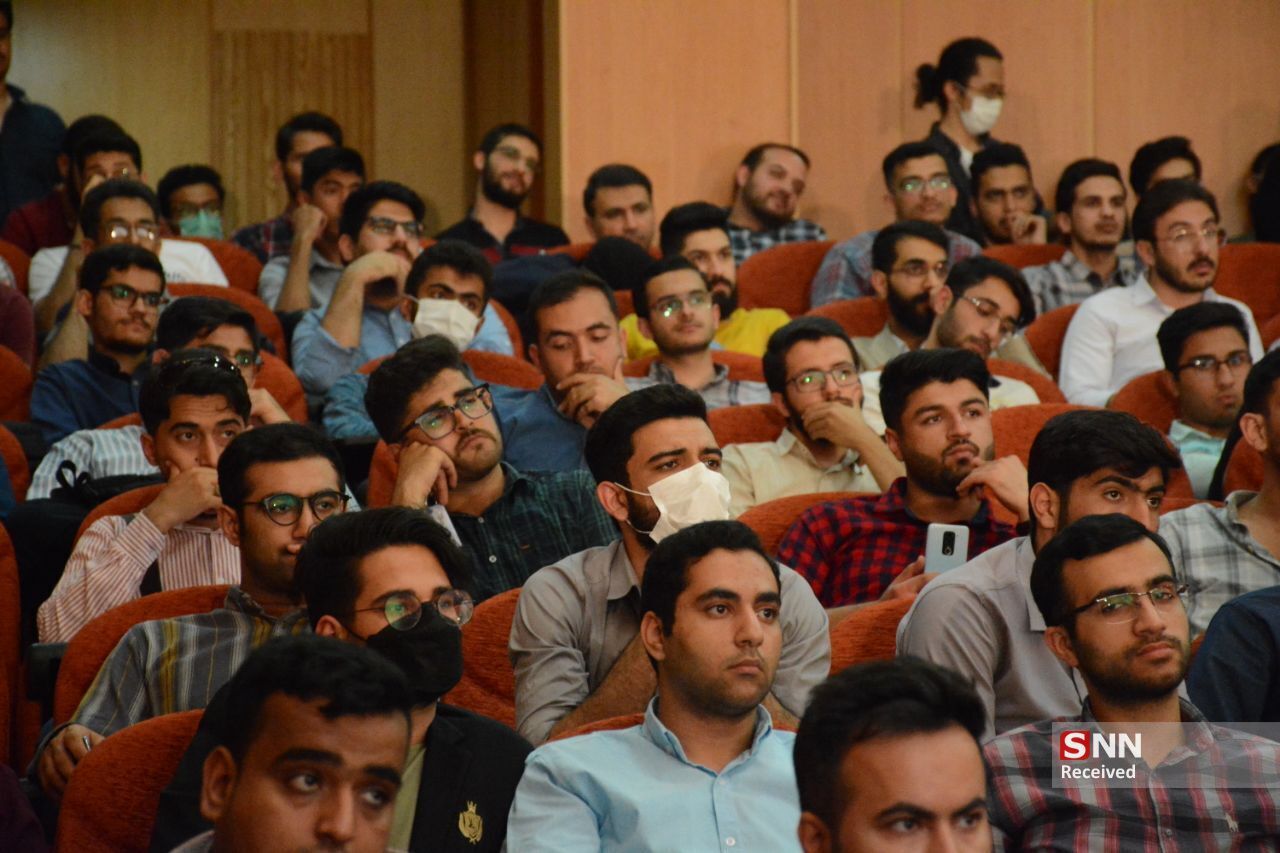 جلیلی: در مولد سازی نباید داراییها به یغما برود/ رشد اقتصادی در برنامه هفتم ۸ درصد تعریف شده است + فیلم جلیلی: در مولد سازی نباید داراییها به یغما برود/ رشد اقتصادی در برنامه هفتم ۸ درصد تعریف شده است + فیلم