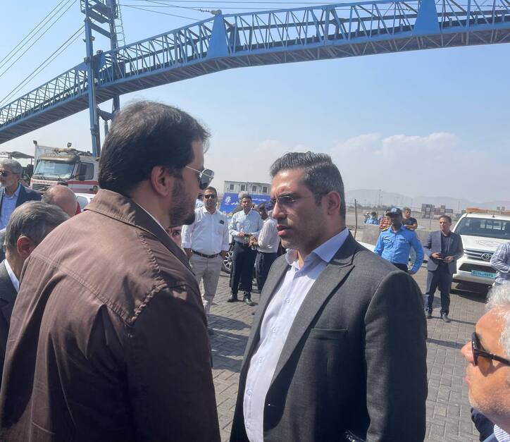 بذرپاش از بندر شهید رجایی، پروژه هیمکو و پروژه‌های در دست احداث بازدید کرد